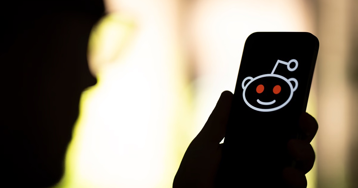 Reddit's Citations in ChatGPT Collapse, Showing How Quickly AI Source Preferences Can Shift 